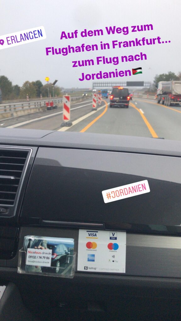 Dr. Norbert Dennerlein: CALANcEN Auf dem Weg zum Flughafen in Frankfurt